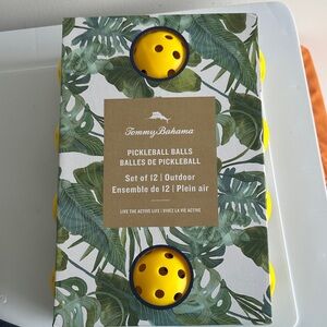Tommy Bahama Yellow Pickleball Set